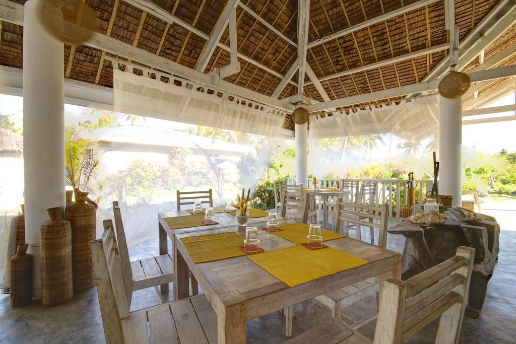 Momo Beach House Panglao Exteriör bild